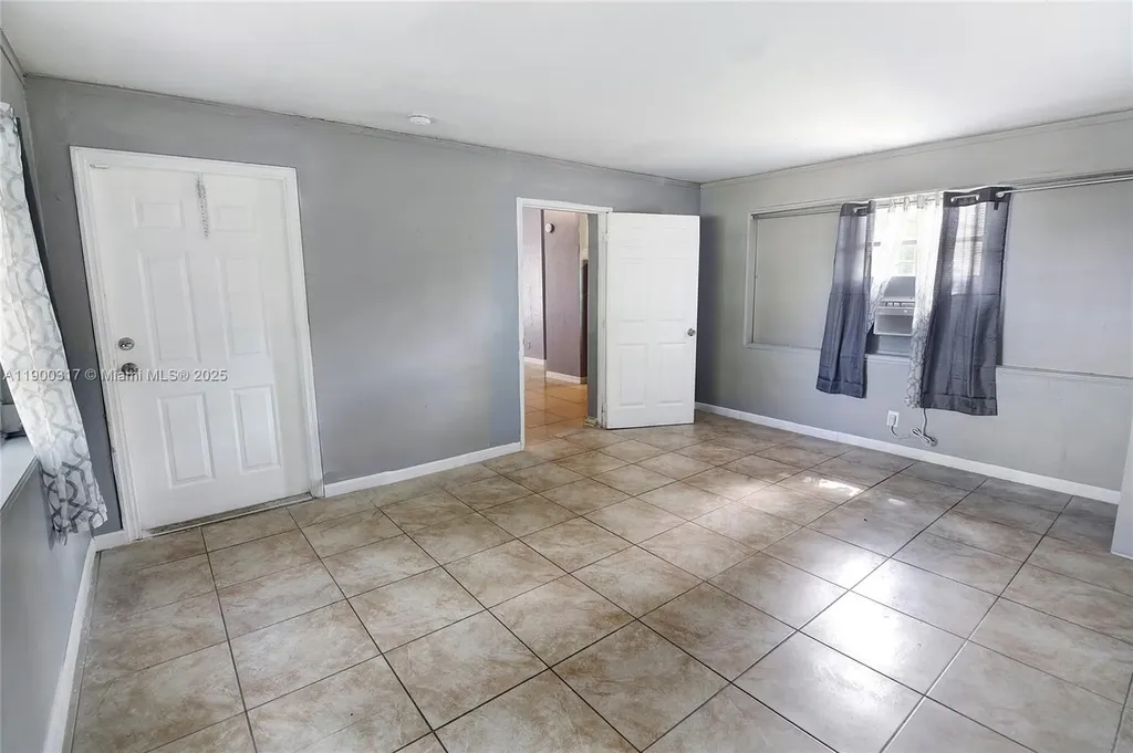 1807 NW 15th Avenue Fort Lauderdale FL 33311