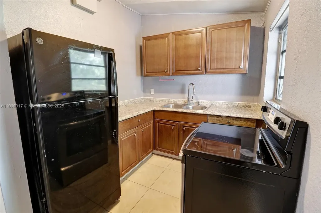 1807 NW 15th Avenue Fort Lauderdale FL 33311