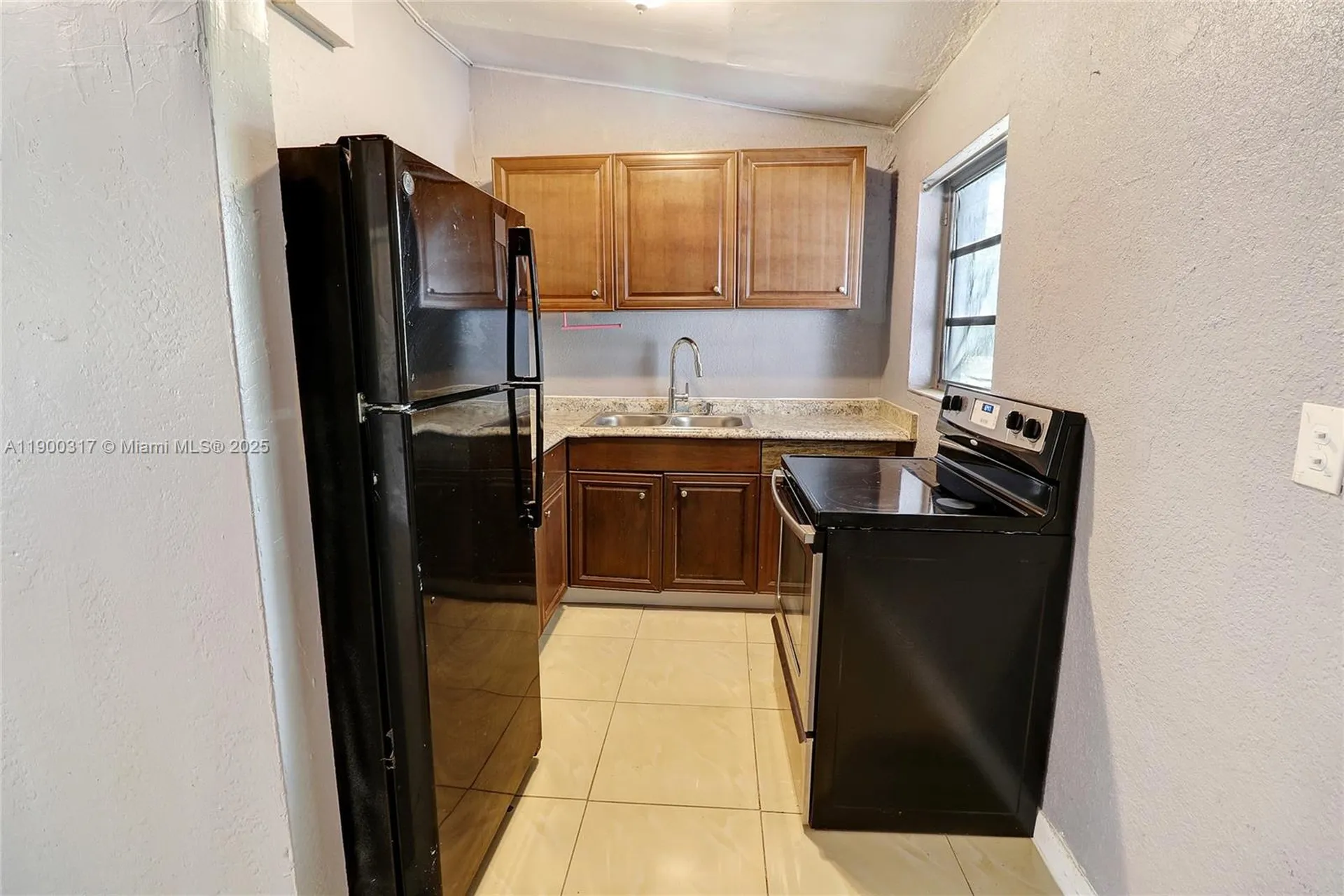 1807 NW 15th Avenue Fort Lauderdale FL 33311