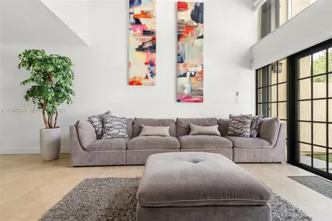 10642 SW 79th Terrace Miami FL 33173