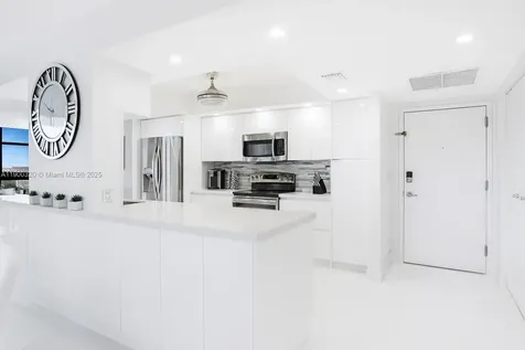 2017 S Ocean Drive Hallandale Beach FL 33009