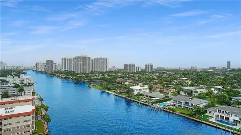 2017 S Ocean Drive Hallandale Beach FL 33009