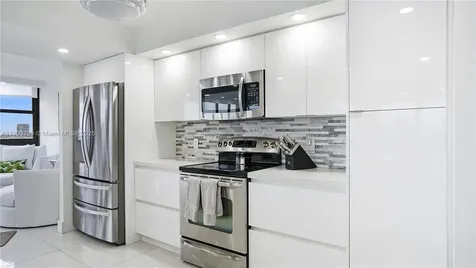 2017 S Ocean Drive Hallandale Beach FL 33009