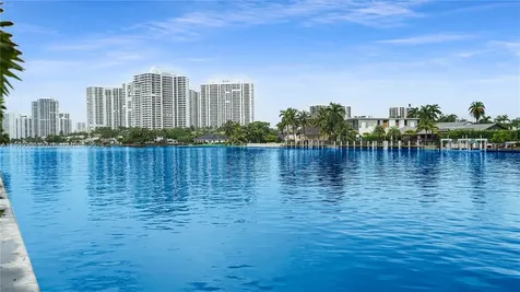 2017 S Ocean Drive Hallandale Beach FL 33009