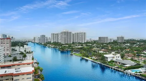 2017 S Ocean Drive Hallandale Beach FL 33009