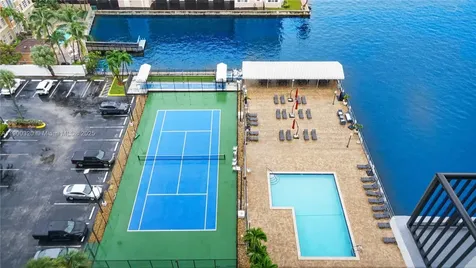2017 S Ocean Drive Hallandale Beach FL 33009