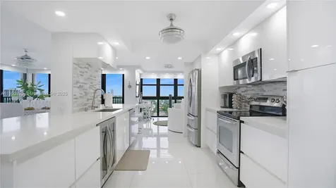 2017 S Ocean Drive Hallandale Beach FL 33009