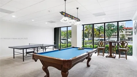 2017 S Ocean Drive Hallandale Beach FL 33009