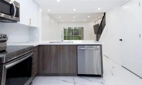 16697 Hemingway Drive Weston FL 33326