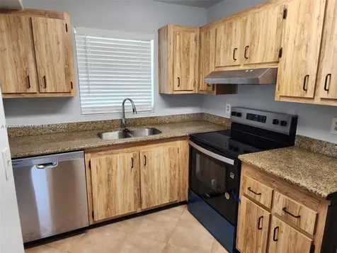 6061 Shakerwood Circle Tamarac FL 33319