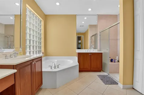 7915 Sundial Harbor Point Lake Worth FL 33467