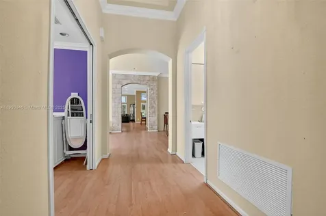 7915 Sundial Harbor Point Lake Worth FL 33467