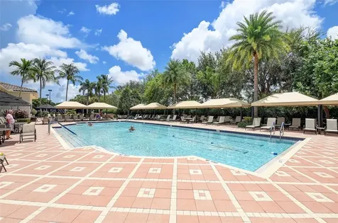 7915 Sundial Harbor Point Lake Worth FL 33467