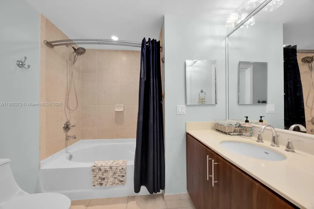 2421 NE 65th Street Fort Lauderdale FL 33308