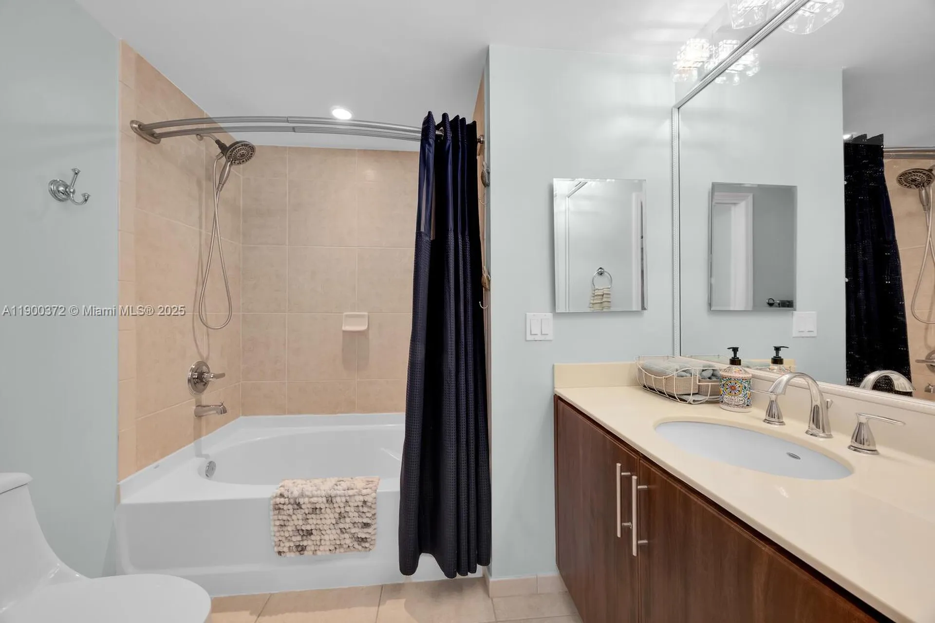 2421 NE 65th Street Fort Lauderdale FL 33308