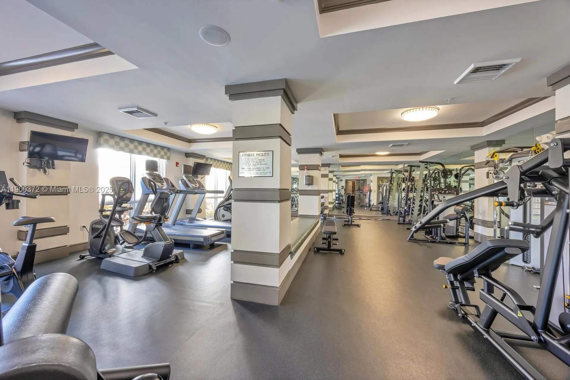 2421 NE 65th Street Fort Lauderdale FL 33308
