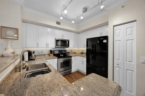 2421 NE 65th Street Fort Lauderdale FL 33308