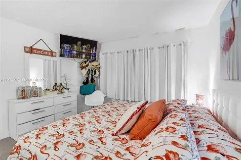 455 Paradise Isle Boulevard Hallandale Beach FL 33009