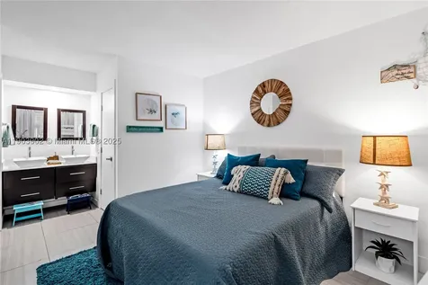 455 Paradise Isle Boulevard Hallandale Beach FL 33009