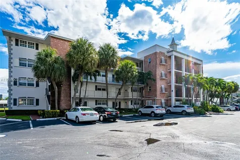 455 Paradise Isle Boulevard Hallandale Beach FL 33009