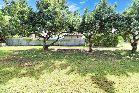 13224 SW 253rd Terrace Homestead FL 33032