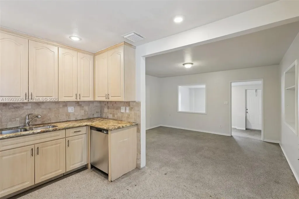 1213 NE 13th Street Fort Lauderdale FL 33304