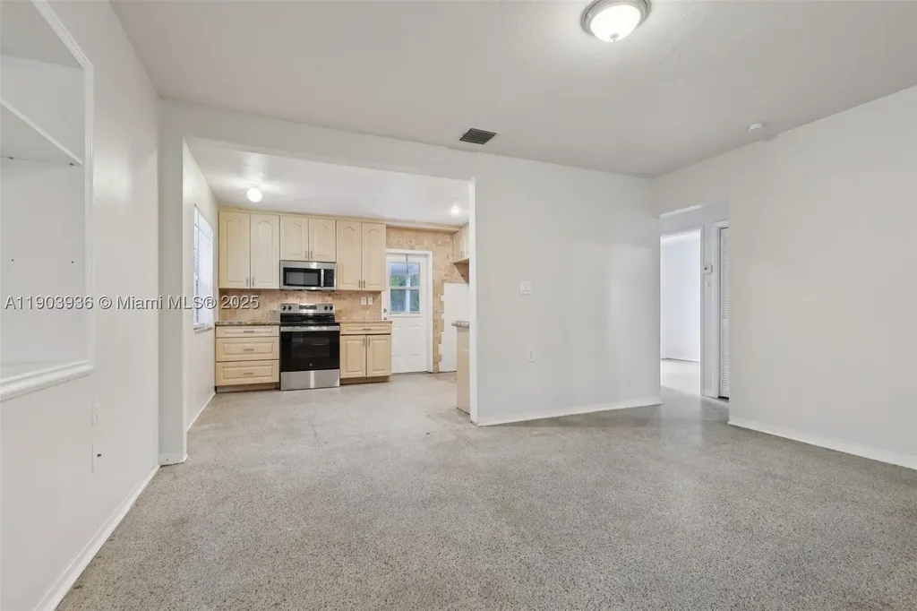 1213 NE 13th Street Fort Lauderdale FL 33304