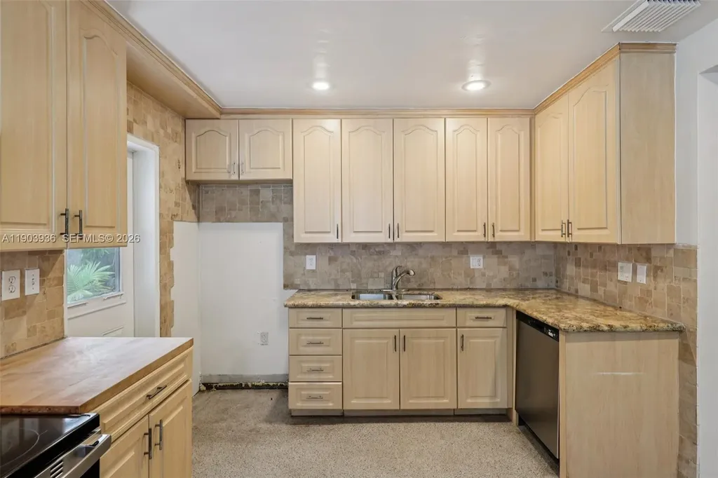 1213 NE 13th Street Fort Lauderdale FL 33304