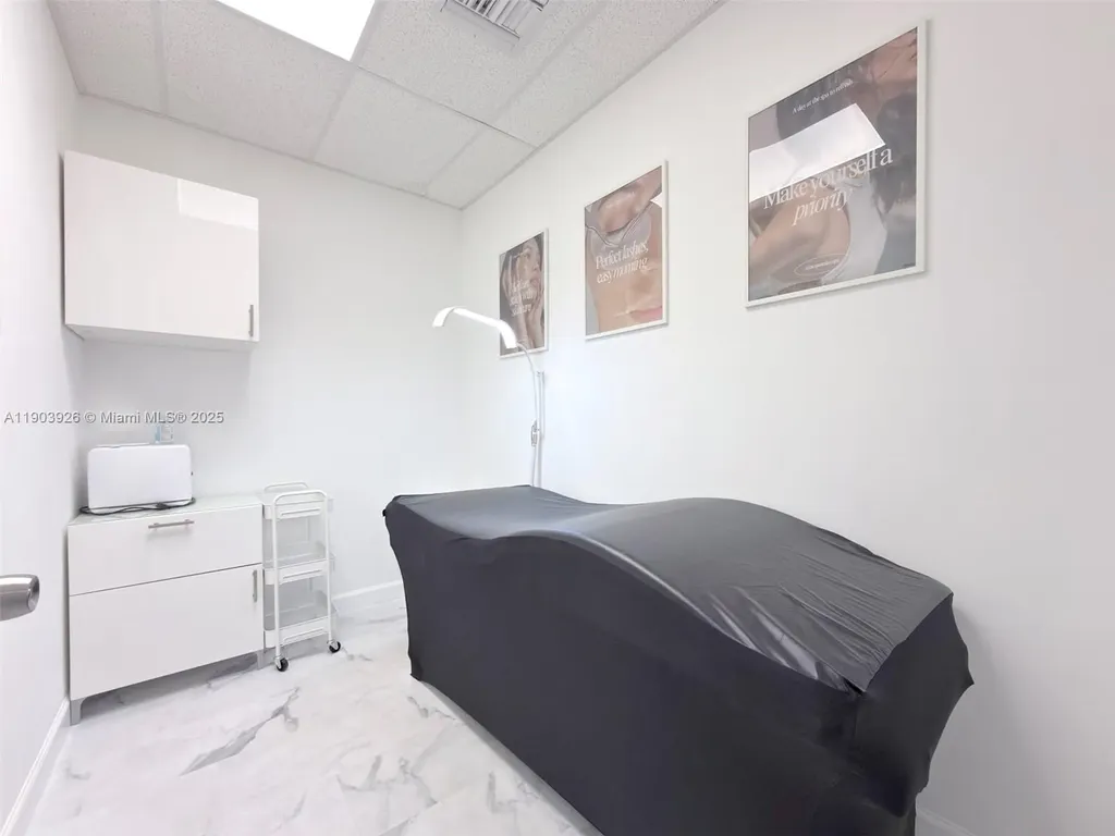 218 Commercial Boulevard # 108 Lauderdale By The Sea FL 33308