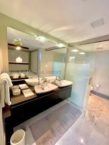 200 Biscayne Boulevard Way Miami FL 33131