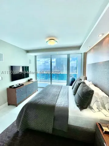 200 Biscayne Boulevard Way Miami FL 33131