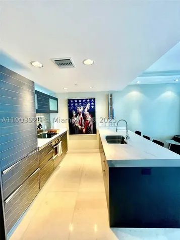200 Biscayne Boulevard Way Miami FL 33131