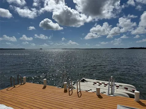 900 Morris Avenue Key Largo FL 33037