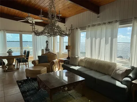 900 Morris Avenue Key Largo FL 33037