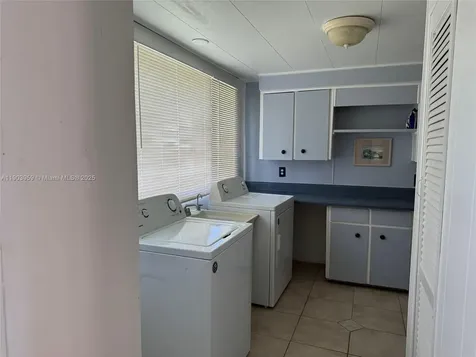 900 Morris Avenue Key Largo FL 33037