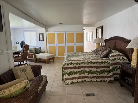 900 Morris Avenue Key Largo FL 33037