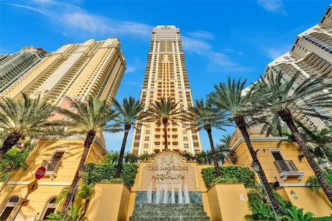 17749 Collins Sunny Isles Beach FL 33160