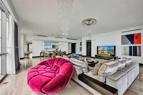 17749 Collins Sunny Isles Beach FL 33160