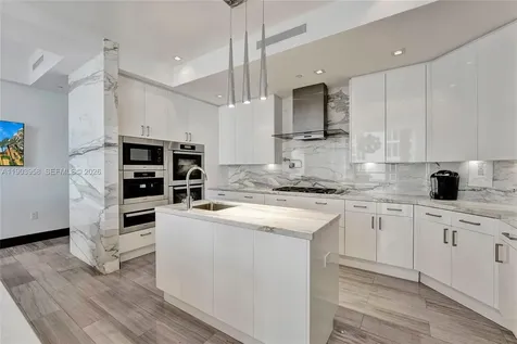17749 Collins Sunny Isles Beach FL 33160