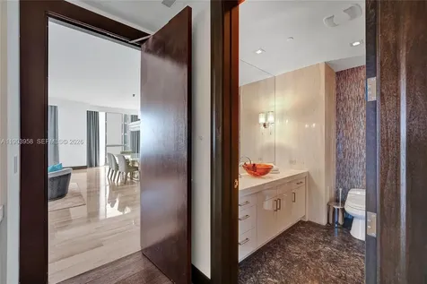 17749 Collins Sunny Isles Beach FL 33160