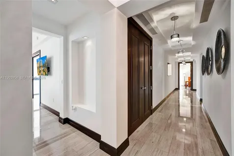 17749 Collins Sunny Isles Beach FL 33160