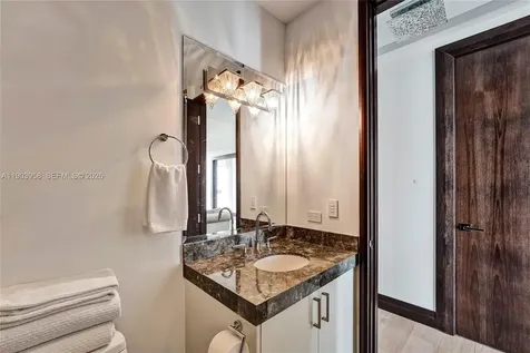17749 Collins Sunny Isles Beach FL 33160