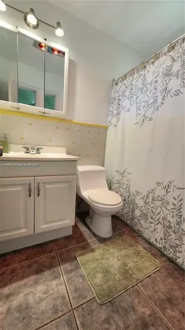 16901 NE 13th Avenue Miami FL 33162