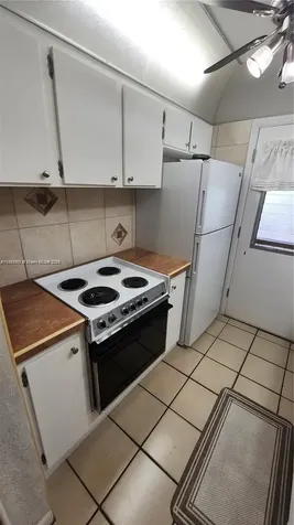 16901 NE 13th Avenue Miami FL 33162