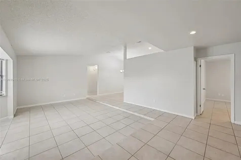 285 SE Volkerts Terrace Port St. Lucie FL 34983