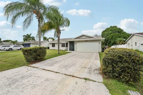 285 SE Volkerts Terrace Port St. Lucie FL 34983