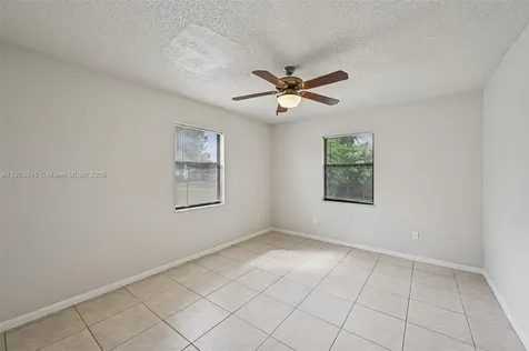 285 SE Volkerts Terrace Port St. Lucie FL 34983