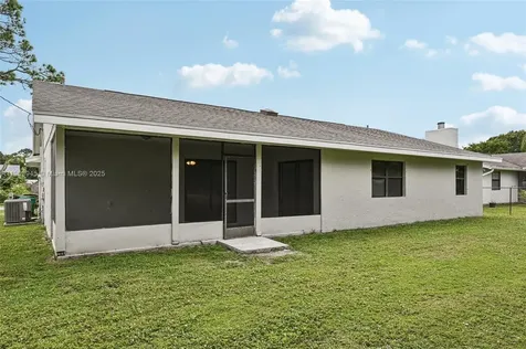 285 SE Volkerts Terrace Port St. Lucie FL 34983