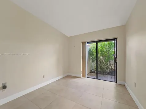 19233 NW 64th Court Hialeah FL 33015