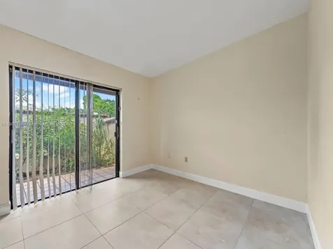 19233 NW 64th Court Hialeah FL 33015